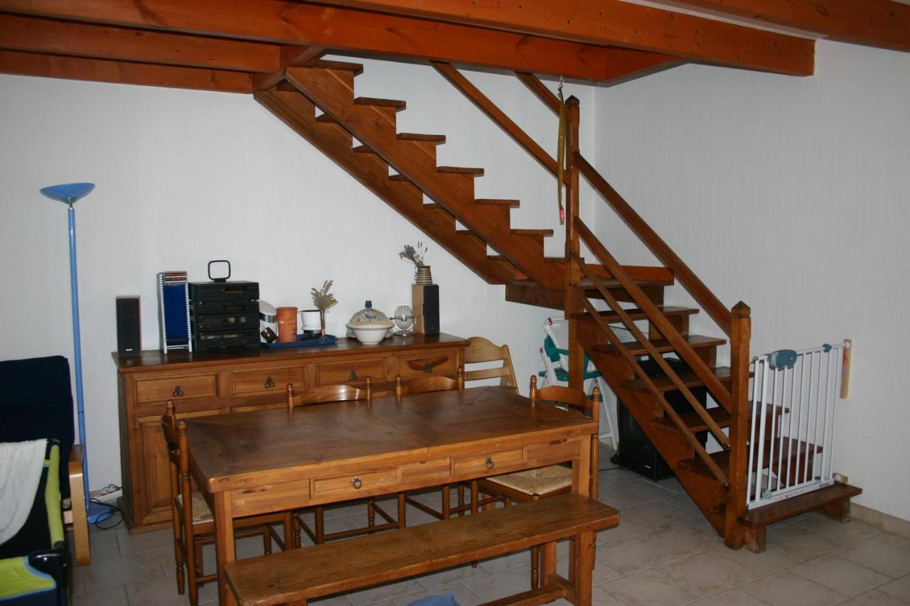 La Pommeraie Jonzac Luaran gambar